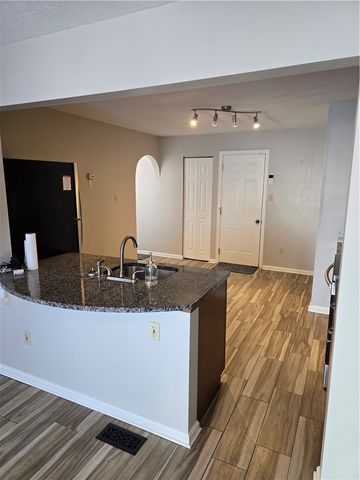 1492 Yorktown, Cecil, PA 15055