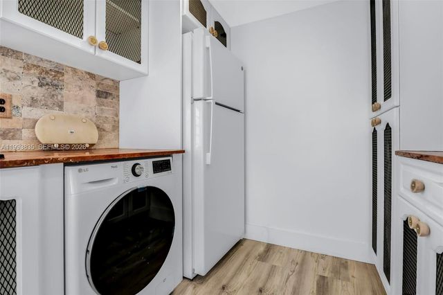 285 NE 191st St 2925, Miami, FL 33179