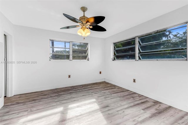 285 NE 191st St 2925, Miami, FL 33179