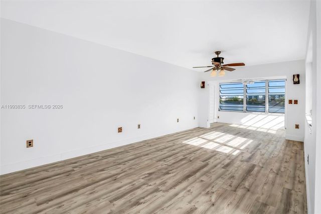 285 NE 191st St 2925, Miami, FL 33179