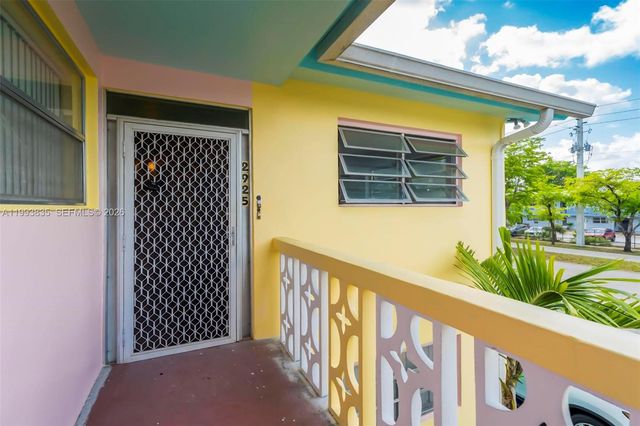 285 NE 191st St 2925, Miami, FL 33179