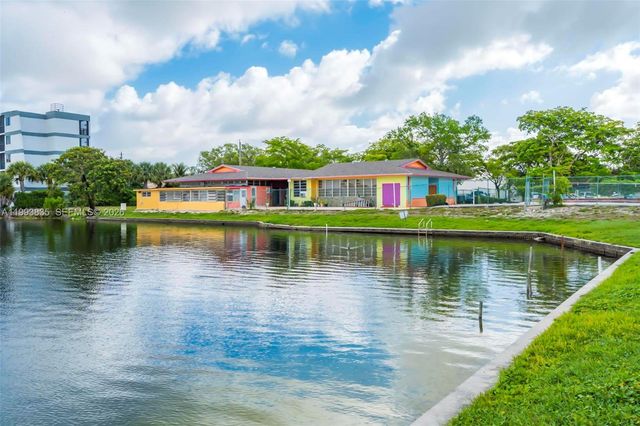 285 NE 191st St 2925, Miami, FL 33179