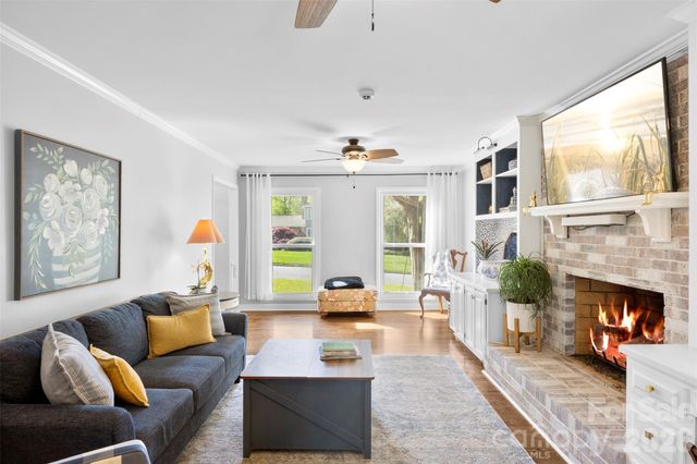 4224 Old Forge Drive, Gastonia, NC 28056