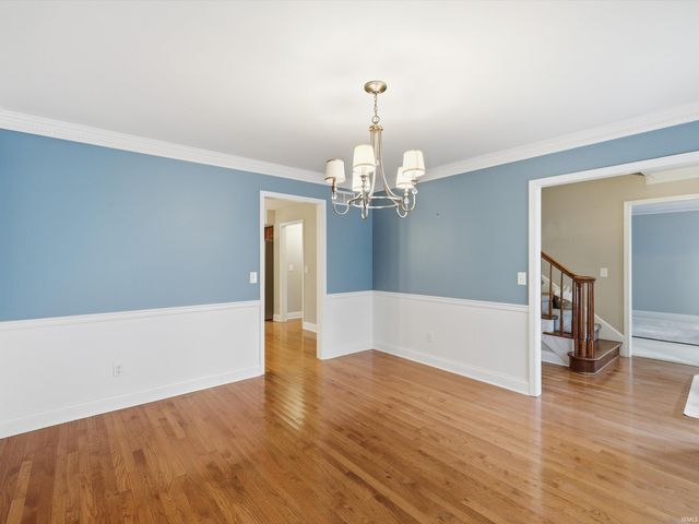 8855 Hickory Lane, Newburgh, IN 47630