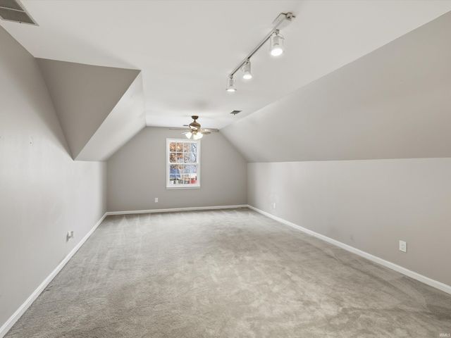 8855 Hickory Lane, Newburgh, IN 47630