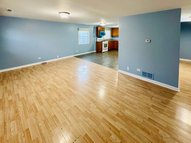 120 Vermont Avenue, Aurora, IL 60505