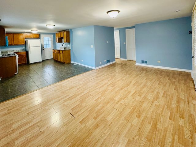 120 Vermont Avenue, Aurora, IL 60505