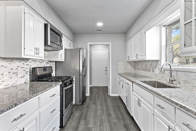 1606 Old Tract RD, Pflugerville, TX 78660