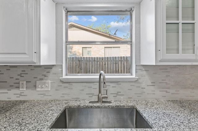 1606 Old Tract RD, Pflugerville, TX 78660