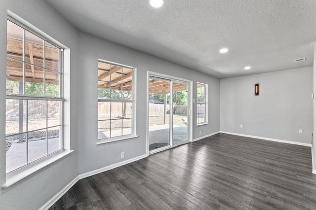 1606 Old Tract RD, Pflugerville, TX 78660