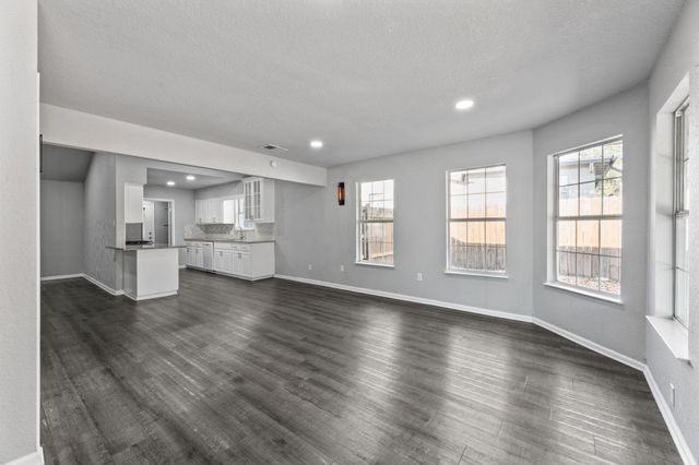 1606 Old Tract RD, Pflugerville, TX 78660