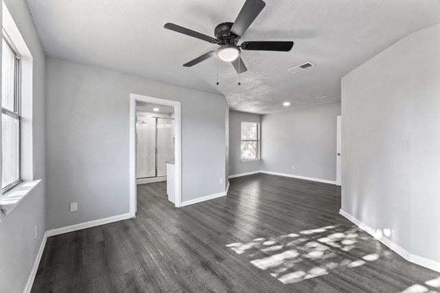 1606 Old Tract RD, Pflugerville, TX 78660
