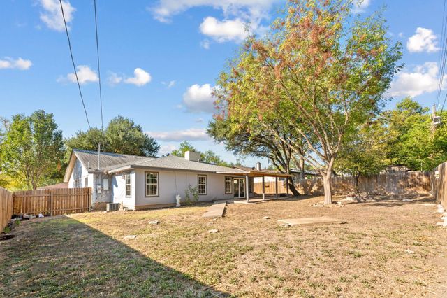 1606 Old Tract RD, Pflugerville, TX 78660