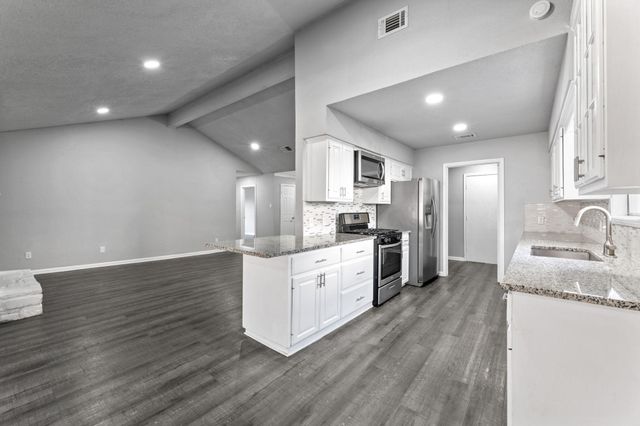 1606 Old Tract RD, Pflugerville, TX 78660