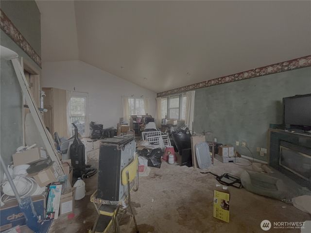 612 Sunset Avenue NE, Ocean Shores, WA 98569