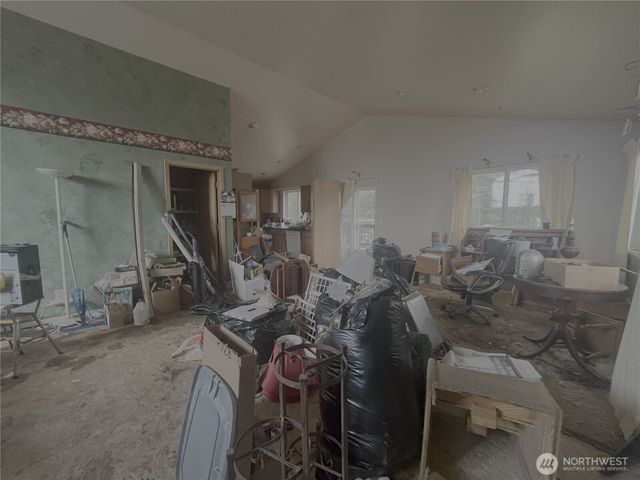 612 Sunset Avenue NE, Ocean Shores, WA 98569