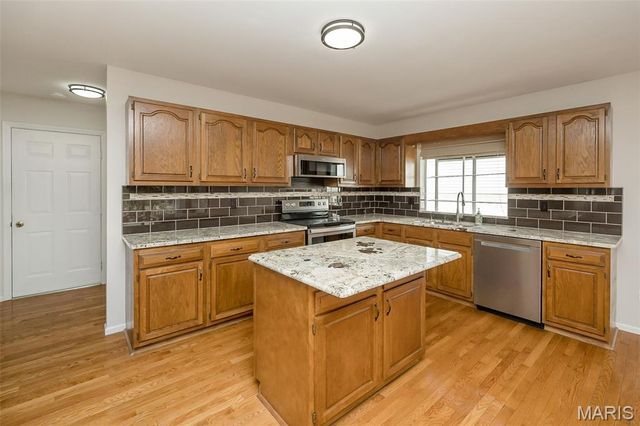 5714 Shining Day Place, Mehlville, MO 63128