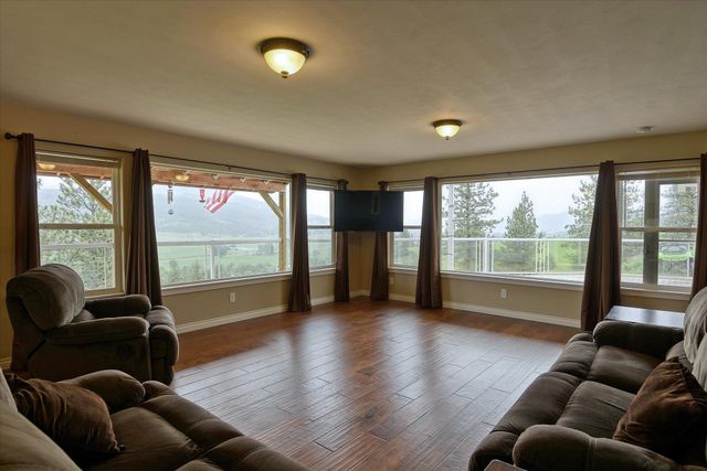 419 S US 395 S Rd, Colville, WA 99114