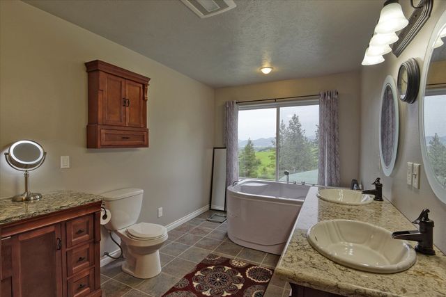 419 S US 395 S Rd, Colville, WA 99114