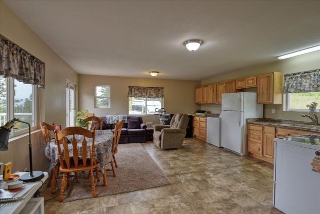 419 S US 395 S Rd, Colville, WA 99114