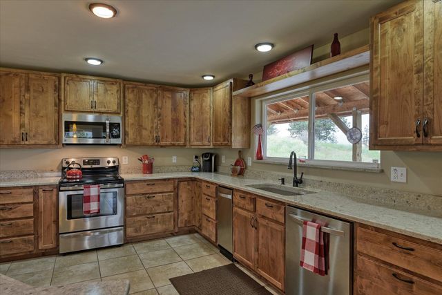 419 S US 395 S Rd, Colville, WA 99114