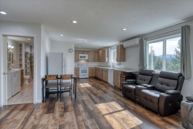 419 S US 395 S Rd, Colville, WA 99114