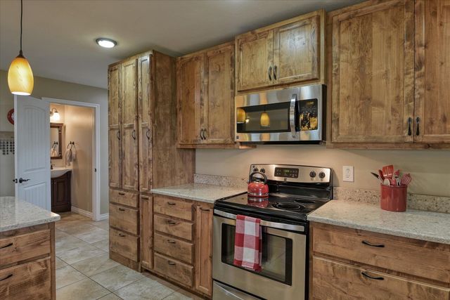 419 S US 395 S Rd, Colville, WA 99114