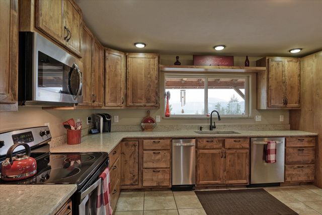 419 S US 395 S Rd, Colville, WA 99114