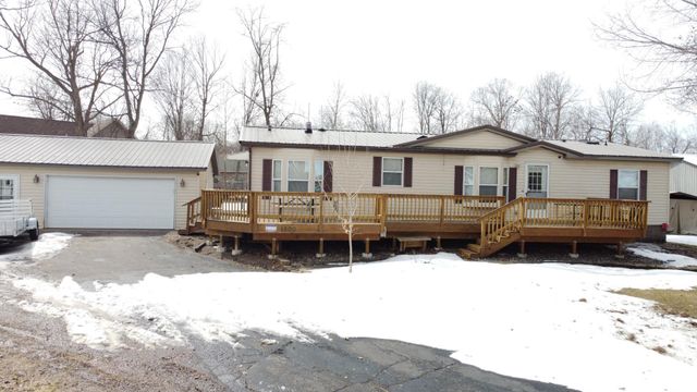 1800 White Cloud Drive E, Isle, MN 56342