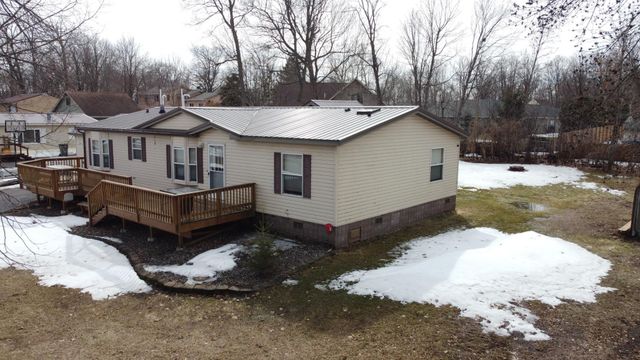 1800 White Cloud Drive E, Isle, MN 56342