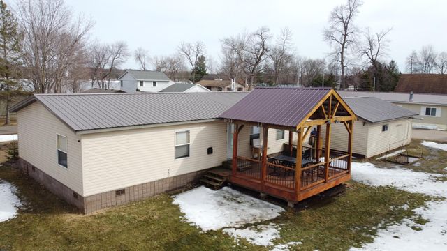 1800 White Cloud Drive E, Isle, MN 56342
