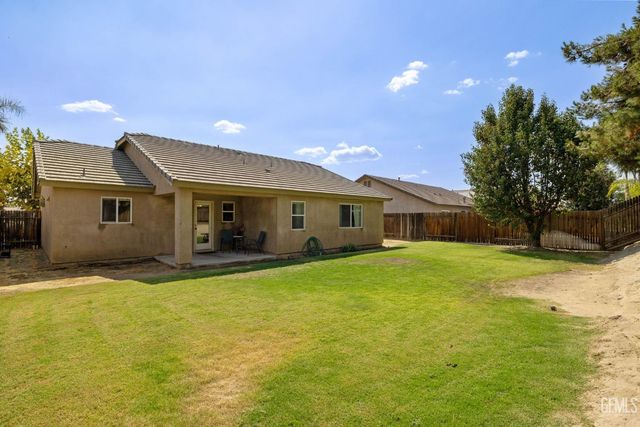 10806 Valverde Drive, Bakersfield, CA 93311