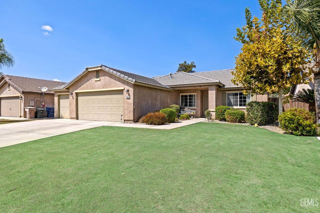 10806 Valverde Drive, Bakersfield, CA 93311