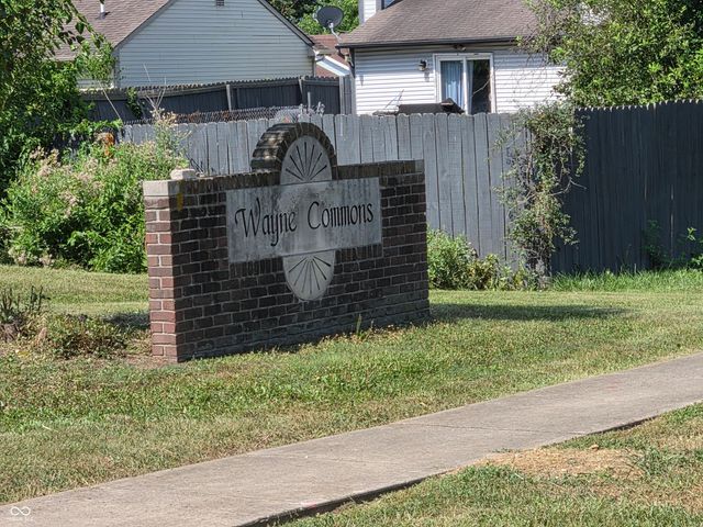 1224 Glenhall Circle, Indianapolis, IN 46241