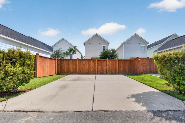 384 Ripple Park Drive, Summerville, SC 29486