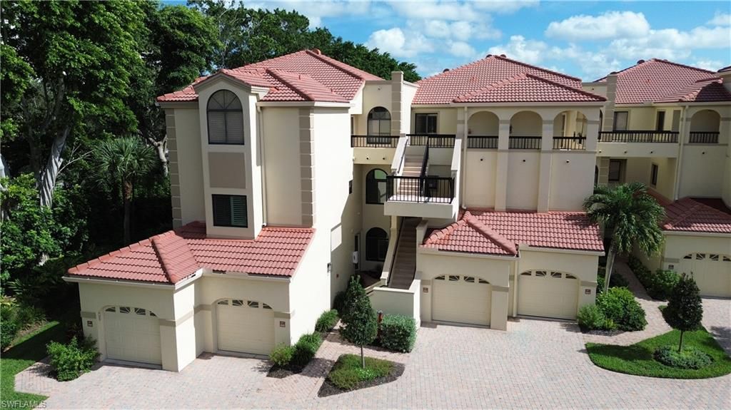 7048 Pelican Bay BLVD C-105, NAPLES, FL 34108 — exterior