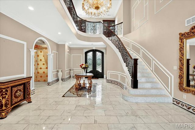 13354 Thornhill Drive, St Louis, MO 63131