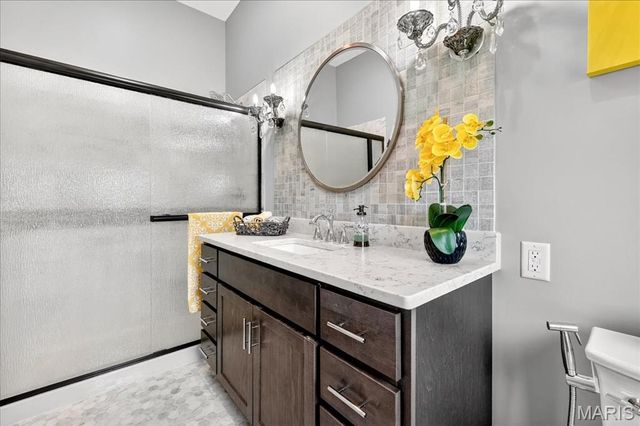 13354 Thornhill Drive, St Louis, MO 63131