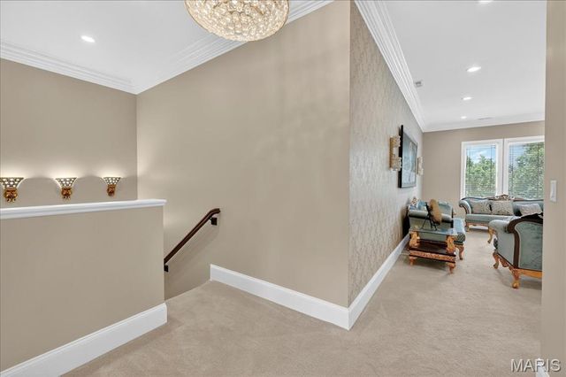 13354 Thornhill Drive, St Louis, MO 63131