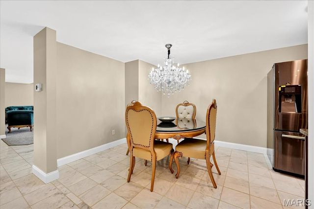 13354 Thornhill Drive, St Louis, MO 63131