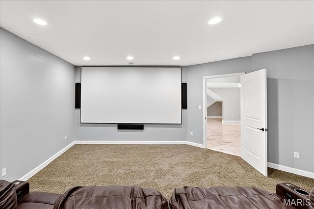 13354 Thornhill Drive, St Louis, MO 63131