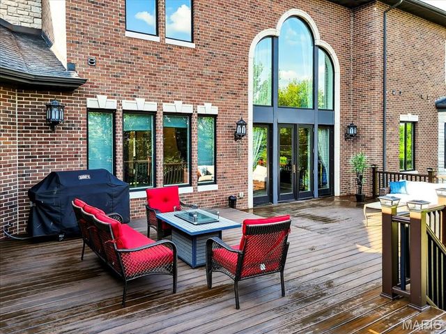 13354 Thornhill Drive, St Louis, MO 63131