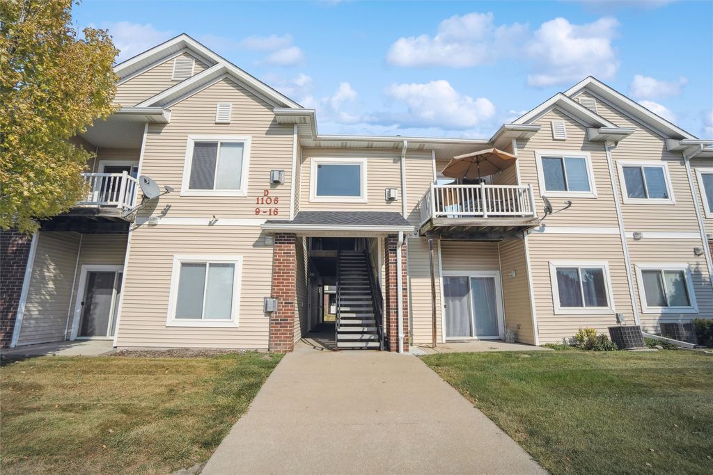 1106 NE 5th Lane D11, Ankeny, IA 50021