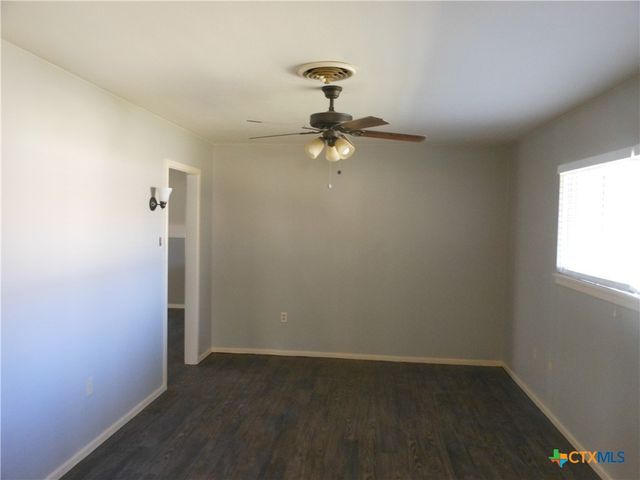 1441 Robin Lane, Seguin, TX 78155