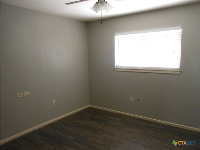 1441 Robin Lane, Seguin, TX 78155