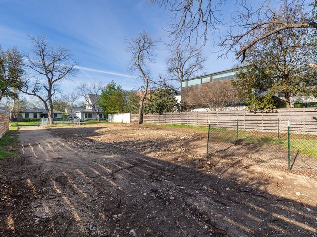 1916 W 38th ST, Austin, TX 78731