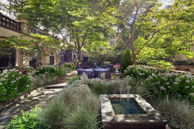 244 E 49th Street, New York City, NY 10017