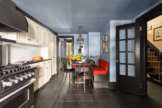 244 E 49th Street, New York City, NY 10017