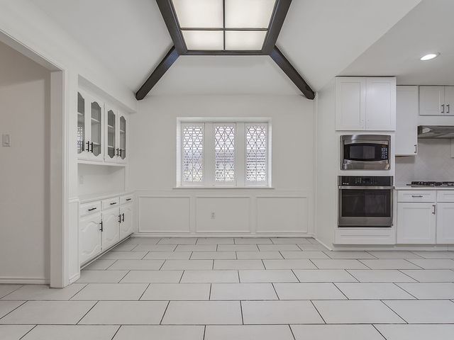 9922 Hickory Crossing, Dallas, TX 75243