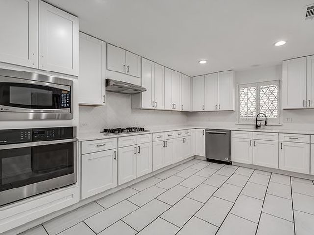 9922 Hickory Crossing, Dallas, TX 75243